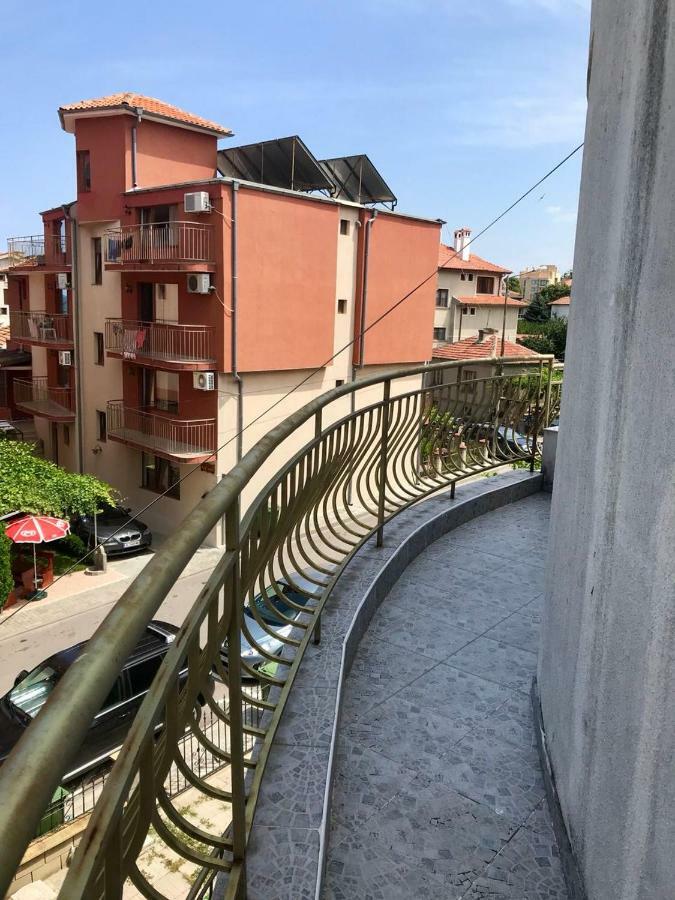 Helga Apartment Obzor Exterior foto